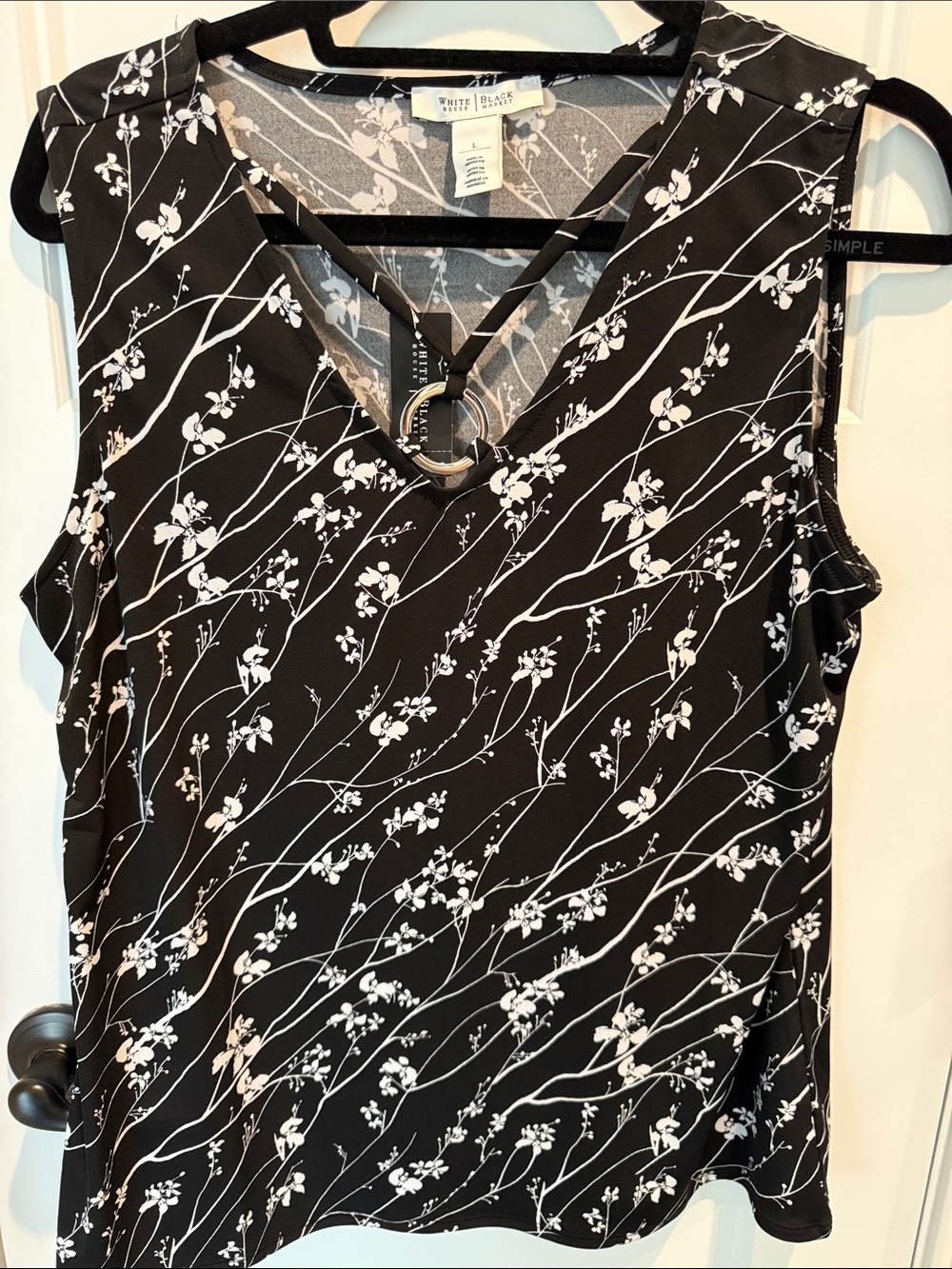 White House Black Market Black & White Floral V-Neck Ring-Detail Sleeveless Top